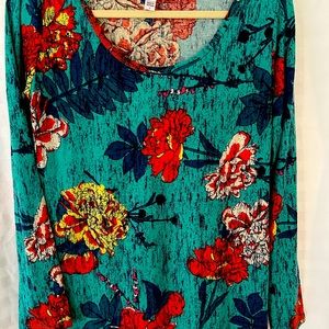 LulaRoe Small Lynnae Top